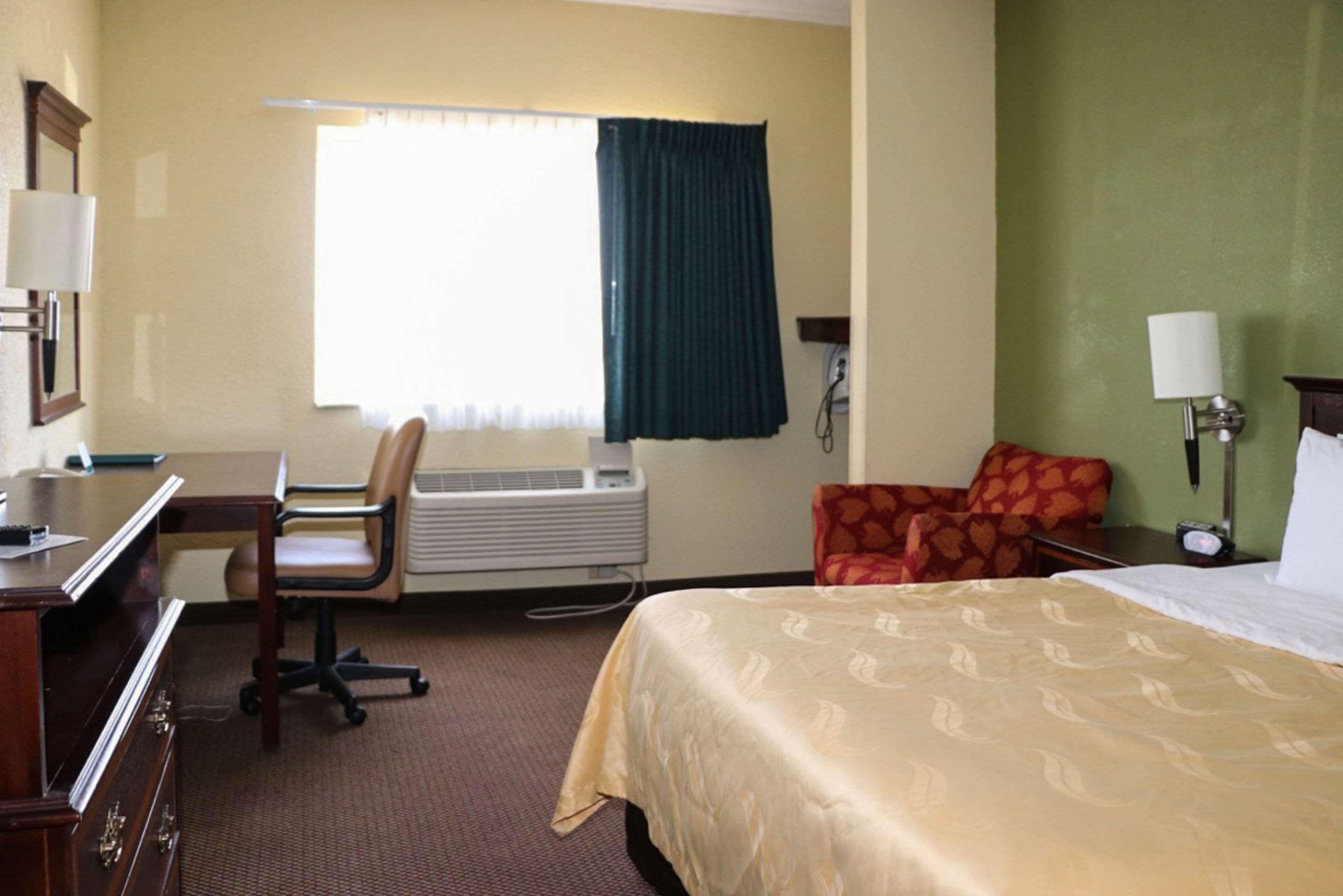 Quality Inn East Evansville Ngoại thất bức ảnh