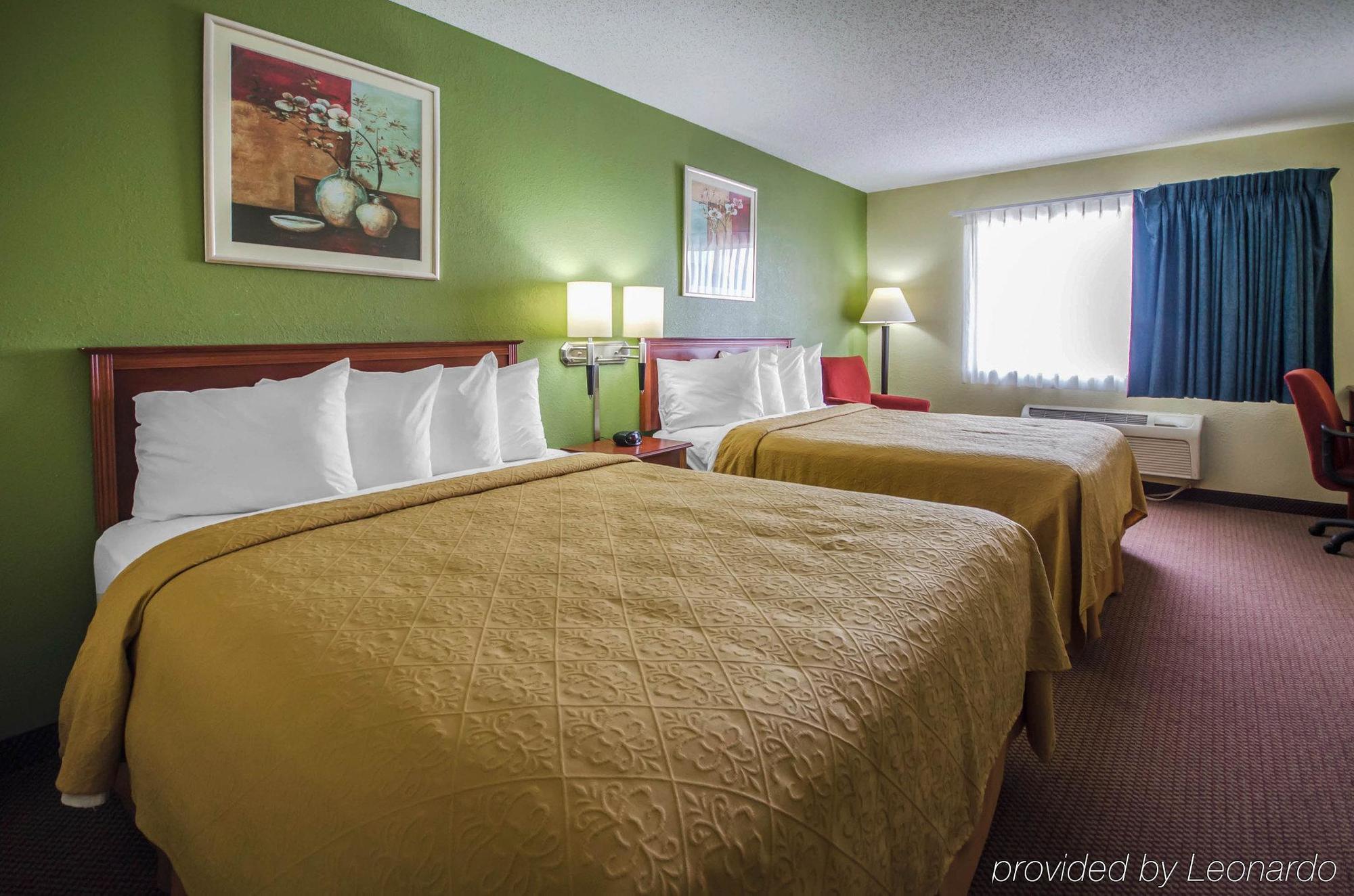 Quality Inn East Evansville Ngoại thất bức ảnh