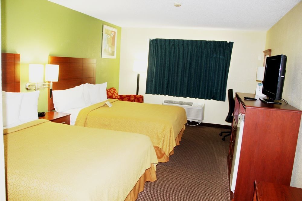 Quality Inn East Evansville Ngoại thất bức ảnh