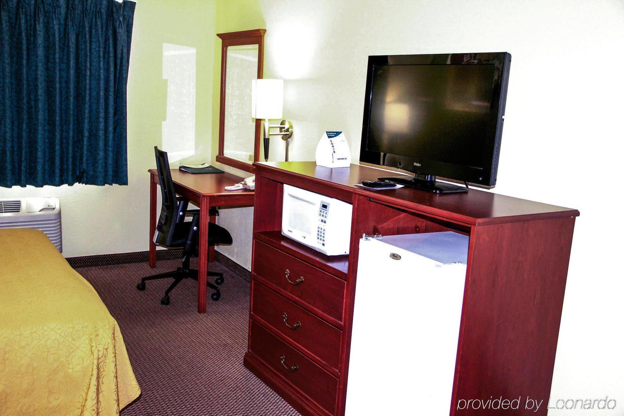 Quality Inn East Evansville Ngoại thất bức ảnh