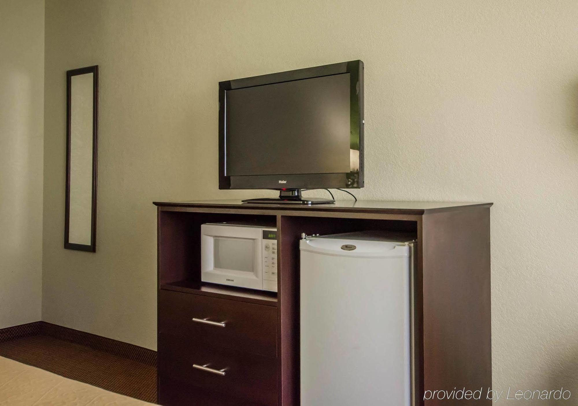 Quality Inn East Evansville Ngoại thất bức ảnh
