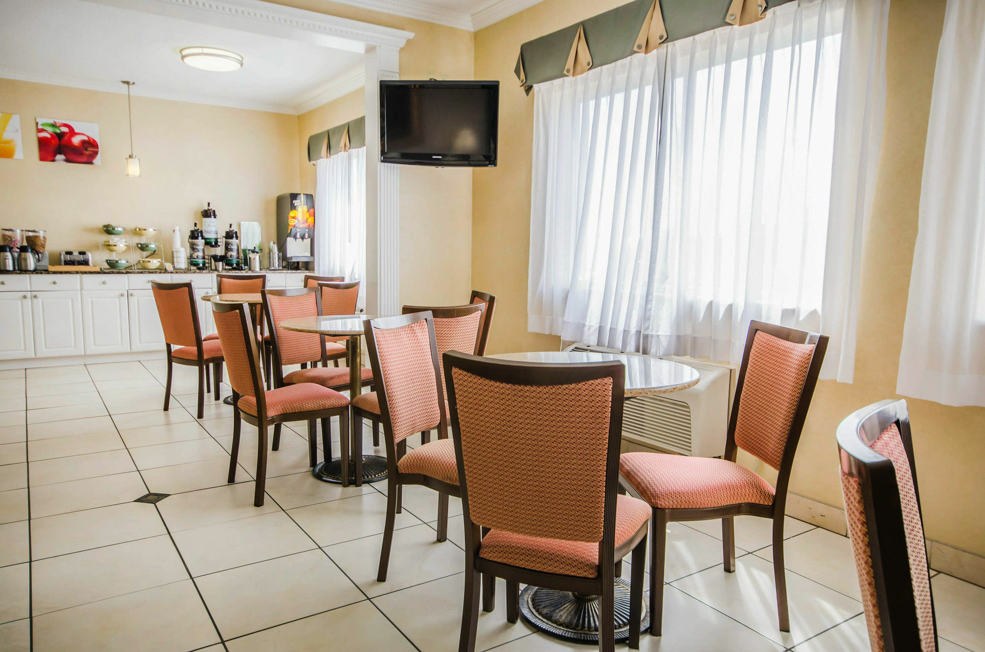 Quality Inn East Evansville Ngoại thất bức ảnh
